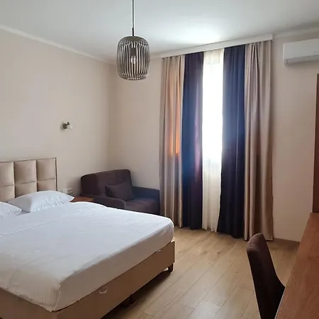 ホテル ラグーナ 3*