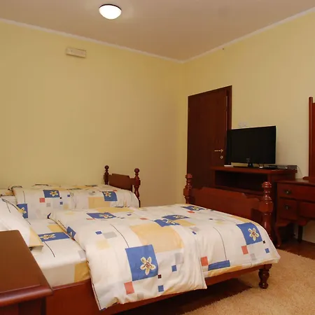 ラグーナ 3* ポドゴリツァ