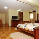 Laguna 3*