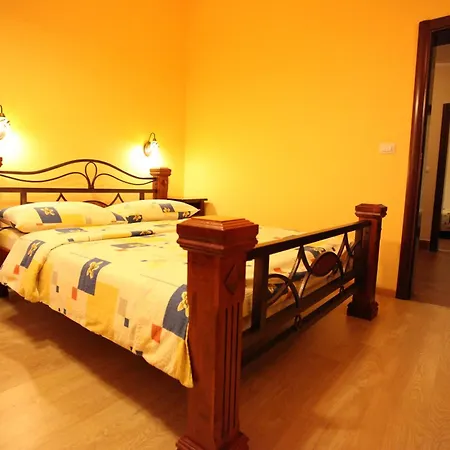 Laguna 3*