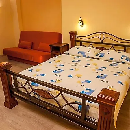 Laguna 3*